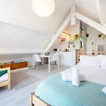 Pompeu Art Nouveau Apartmán *